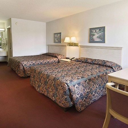 Baymont By Wyndham Richburg - Chester Area Экстерьер фото