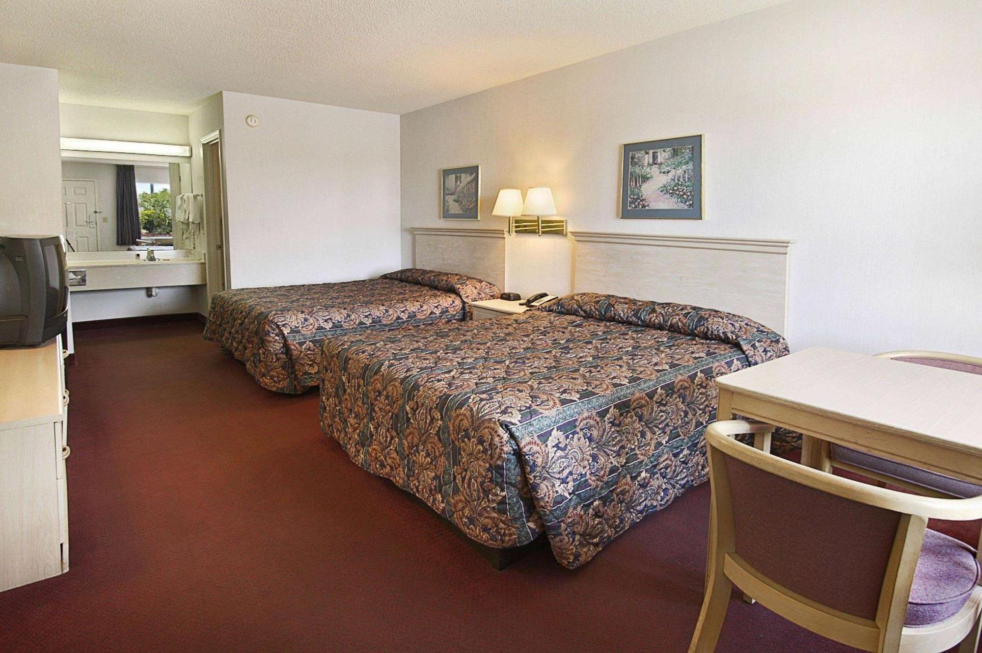 Baymont By Wyndham Richburg - Chester Area Экстерьер фото