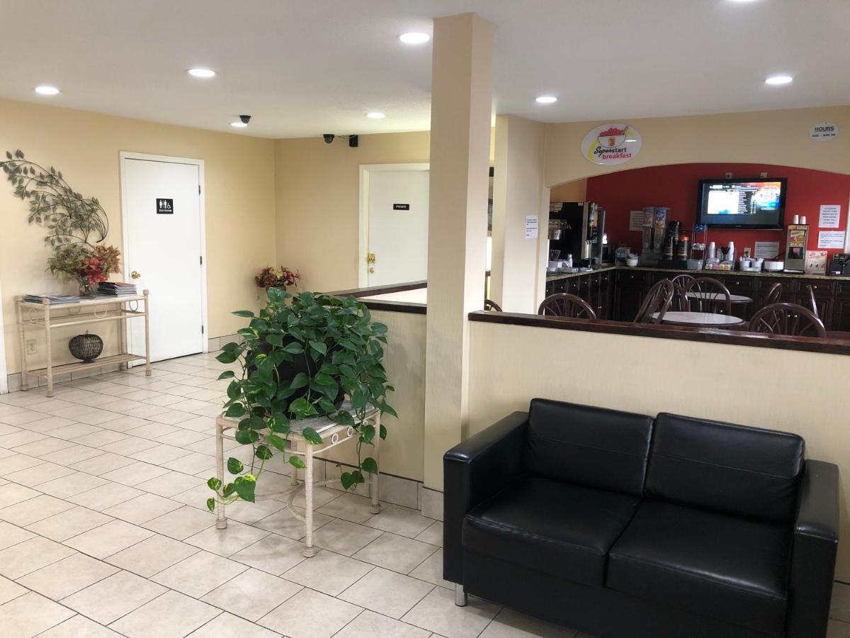 Baymont By Wyndham Richburg - Chester Area Экстерьер фото